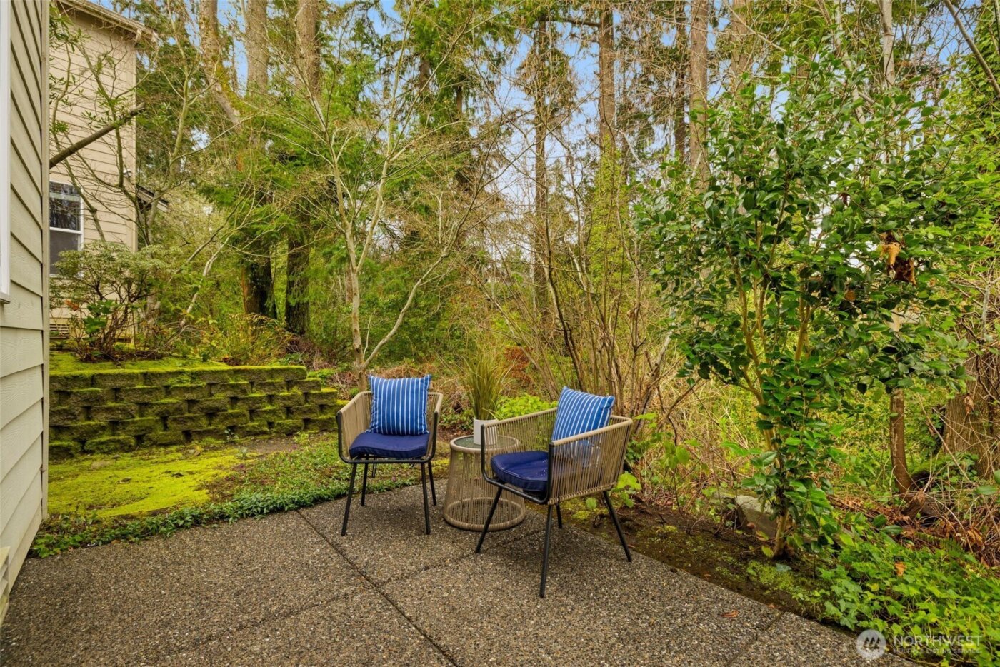 1717 100th Avenue NE, Bellevue, WA 98004
