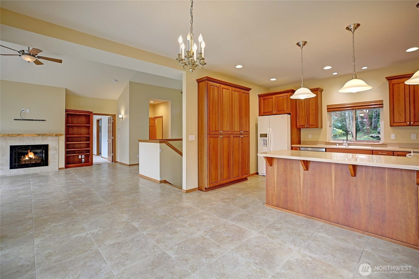 2165 Lowell Point Road , Camano Island, WA 98282