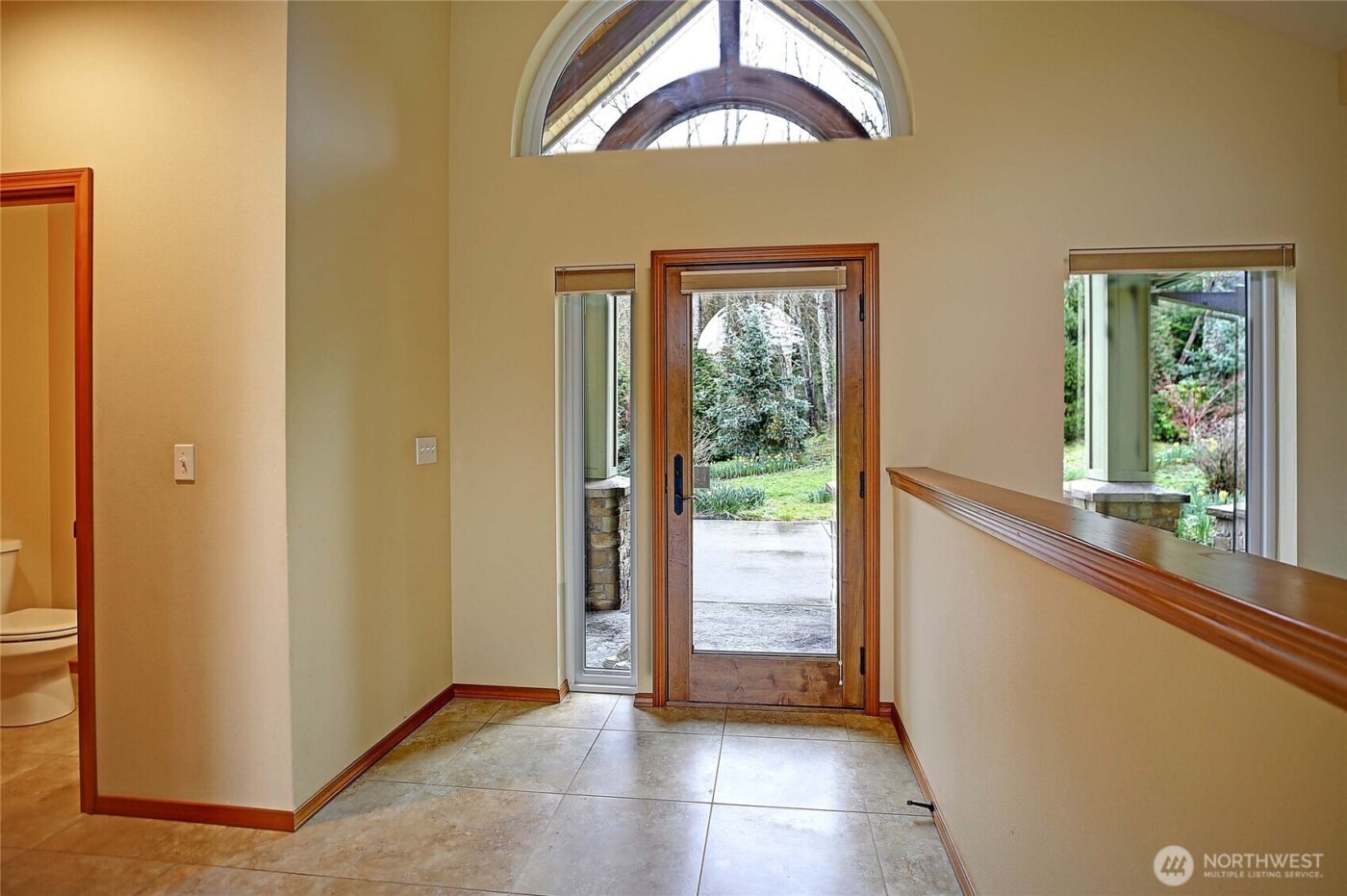 2165 Lowell Point Road , Camano Island, WA 98282