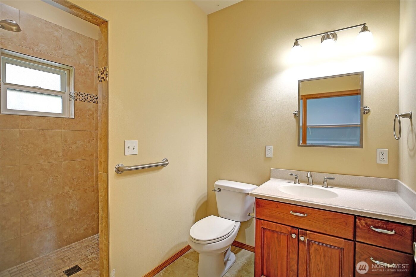 2165 Lowell Point Road , Camano Island, WA 98282