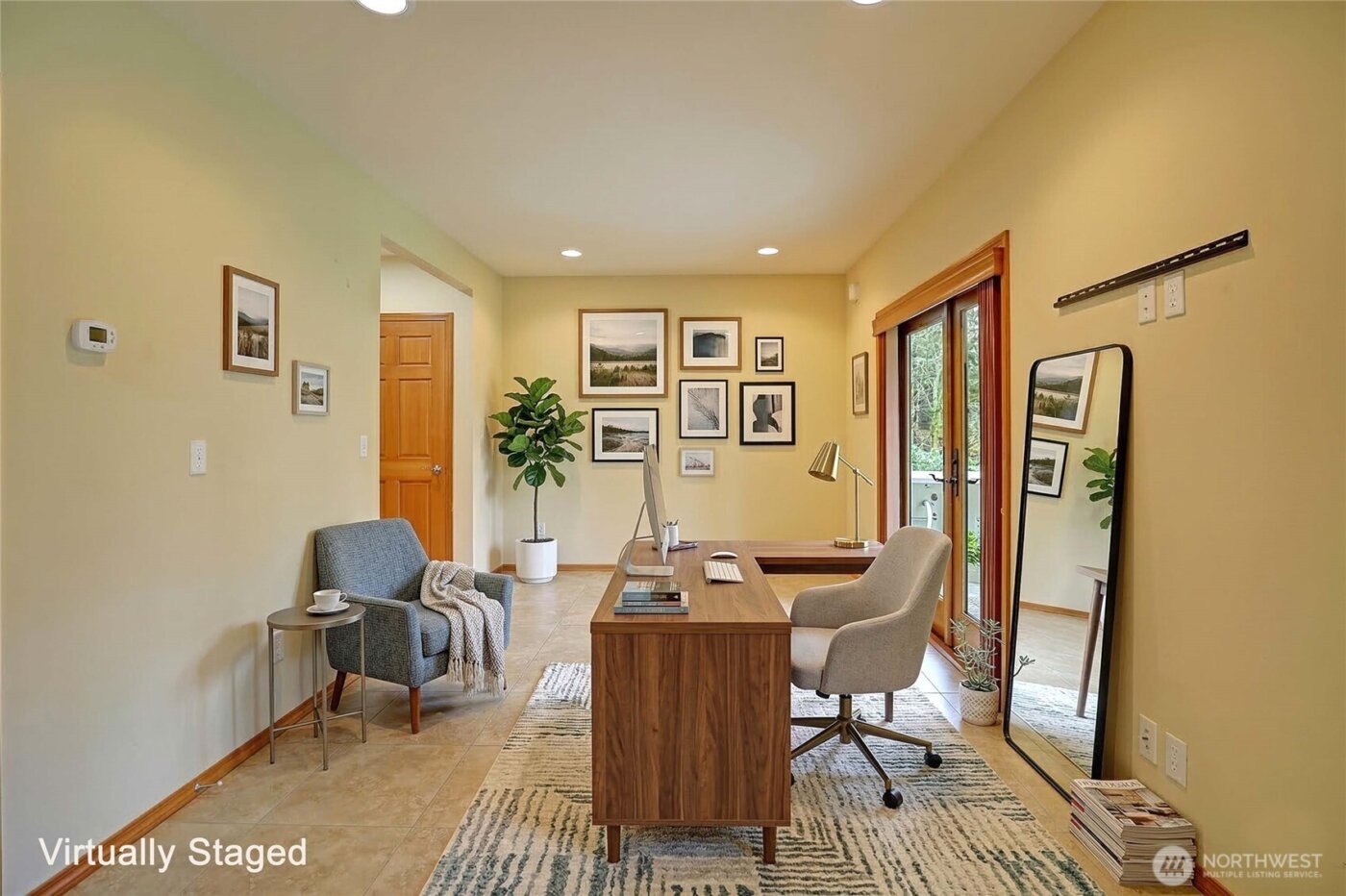 2165 Lowell Point Road , Camano Island, WA 98282