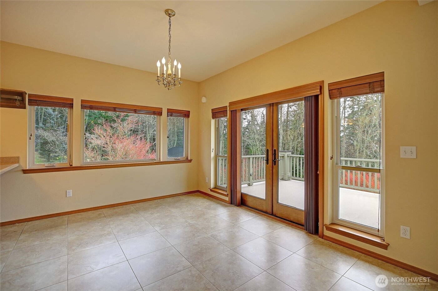 2165 Lowell Point Road , Camano Island, WA 98282