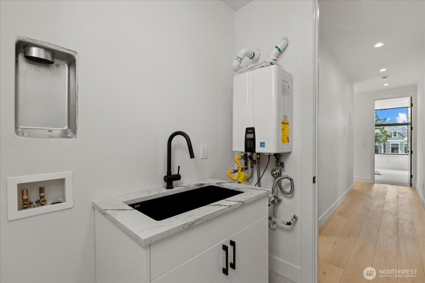 128 24th Avenue , Seattle, WA 98122