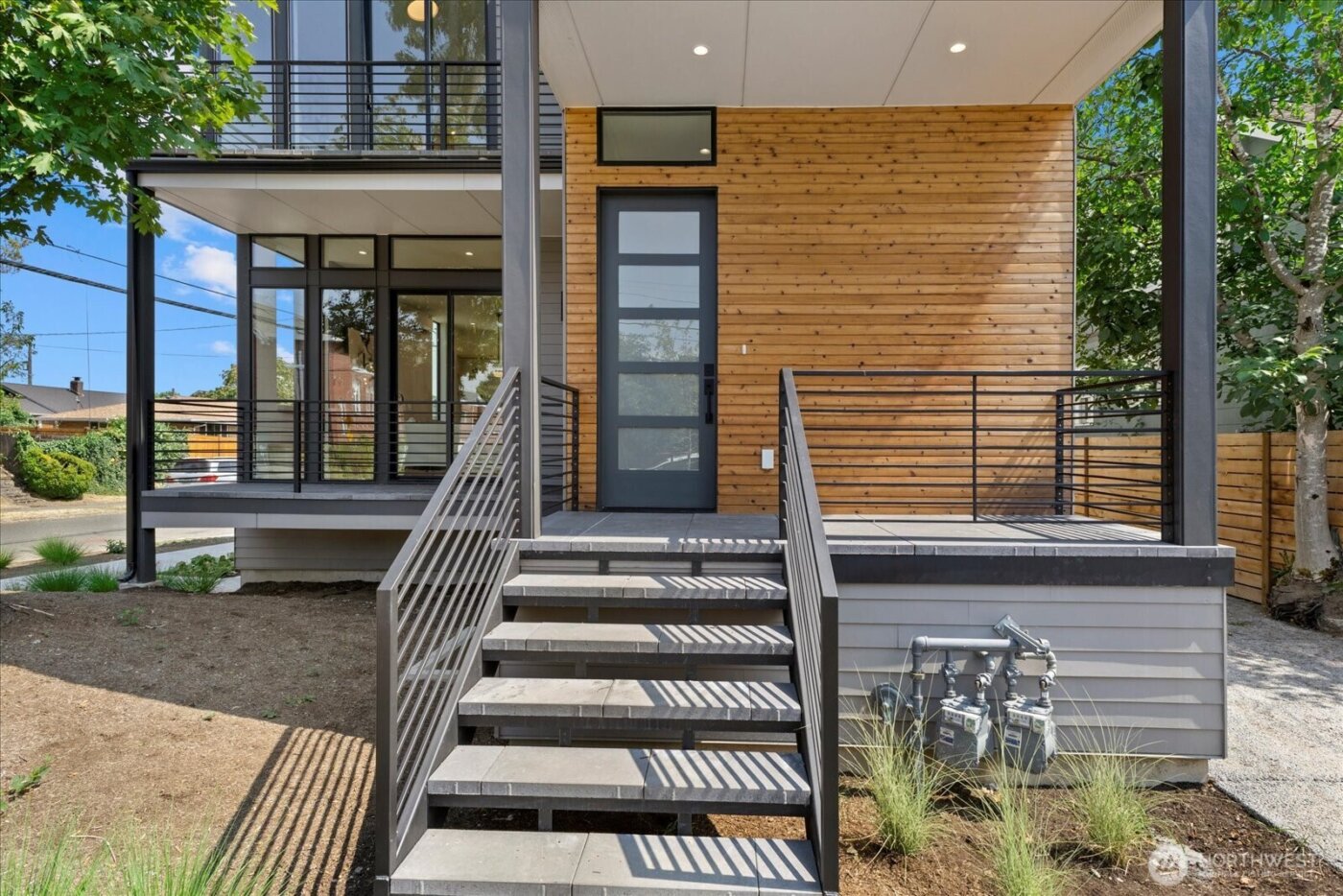 128 24th Avenue , Seattle, WA 98122