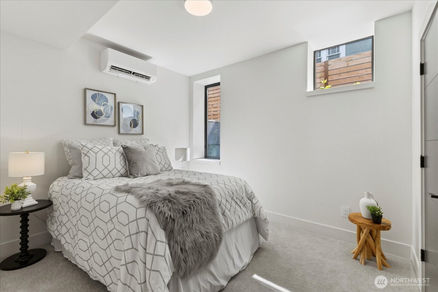 128 24th Avenue , Seattle, WA 98122