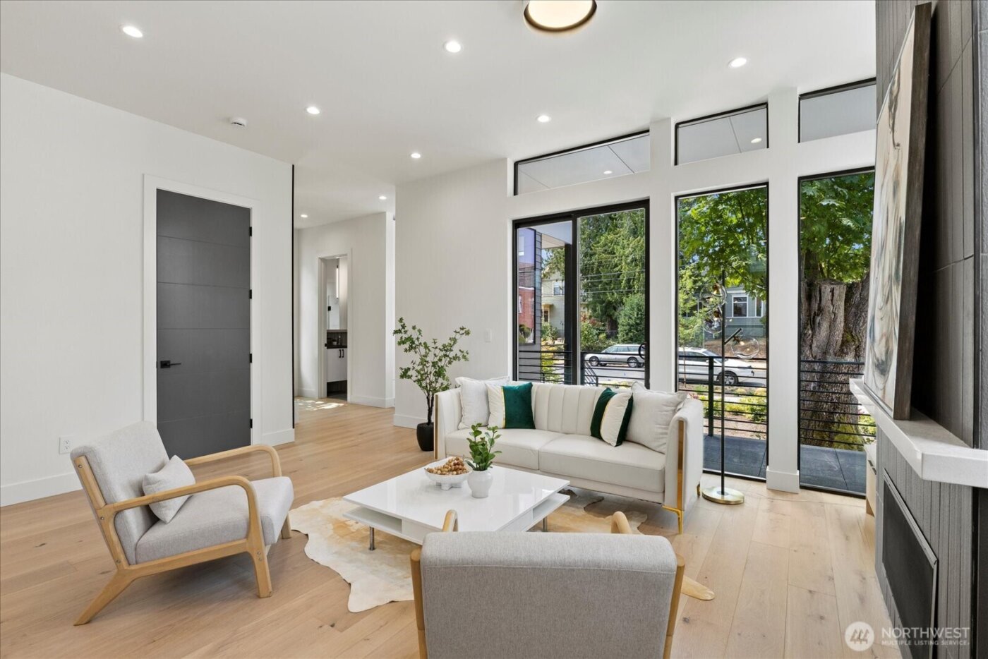 128 24th Avenue , Seattle, WA 98122