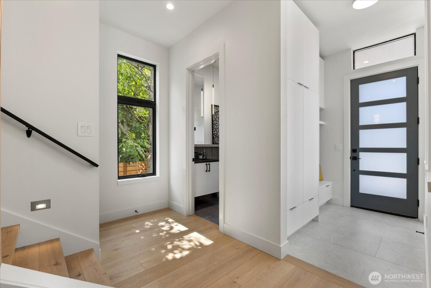 128 24th Avenue , Seattle, WA 98122