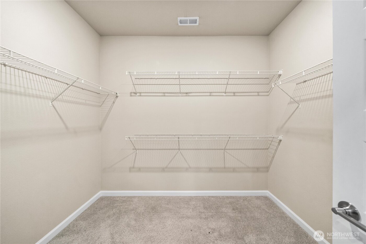 32709 Ash Avenue SE, Black Diamond, WA 98010