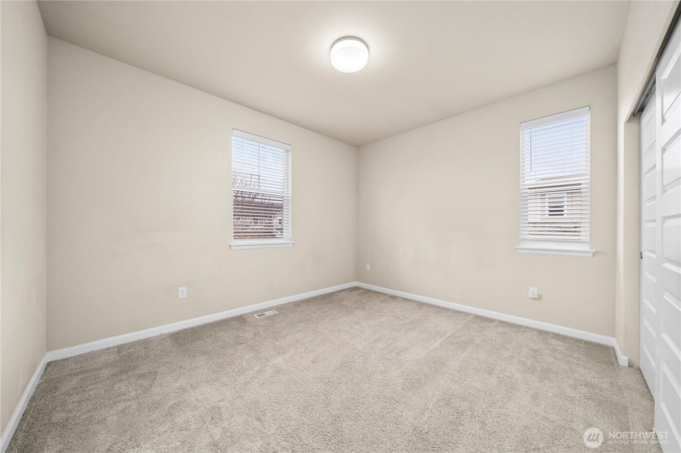 32709 Ash Avenue SE, Black Diamond, WA 98010