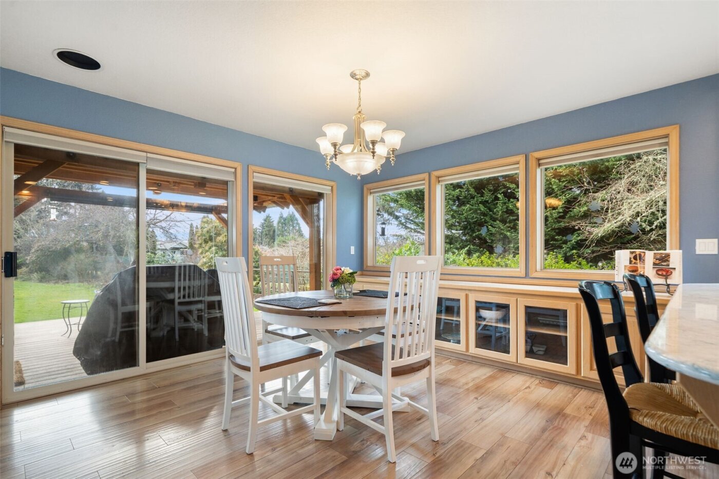 520 Grandview Drive , Sequim, WA 98382