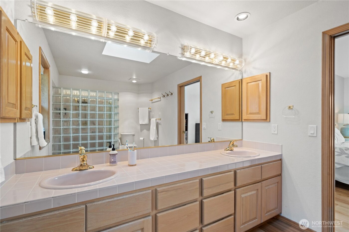 520 Grandview Drive , Sequim, WA 98382