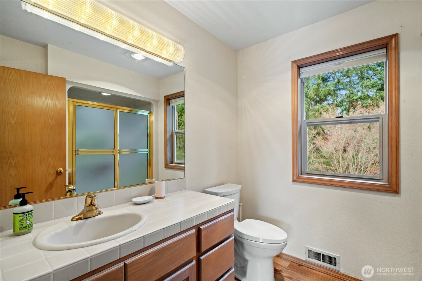 520 Grandview Drive , Sequim, WA 98382