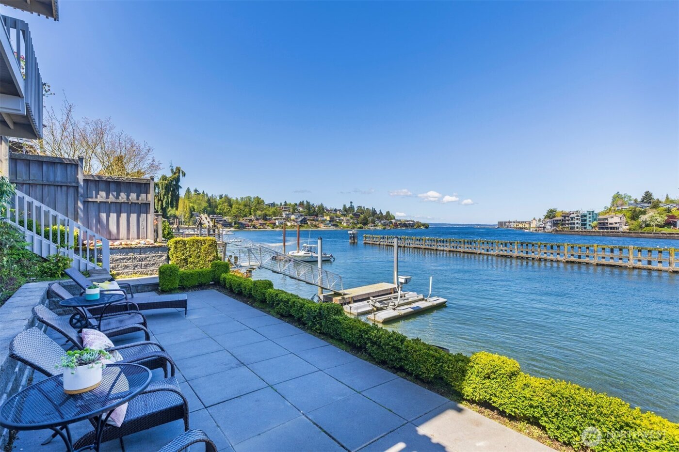 3510 W Commodore Way , Seattle, WA 98199