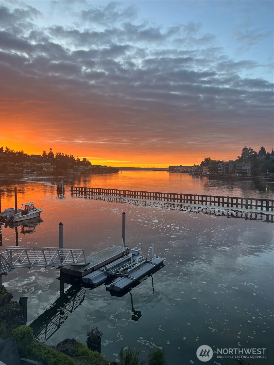 3510 W Commodore Way , Seattle, WA 98199