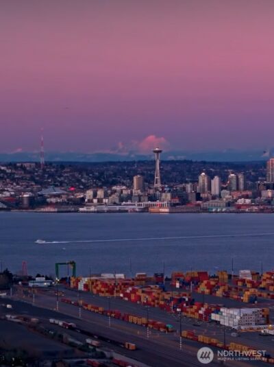 3510 W Commodore Way , Seattle, WA 98199 - Photo 33
