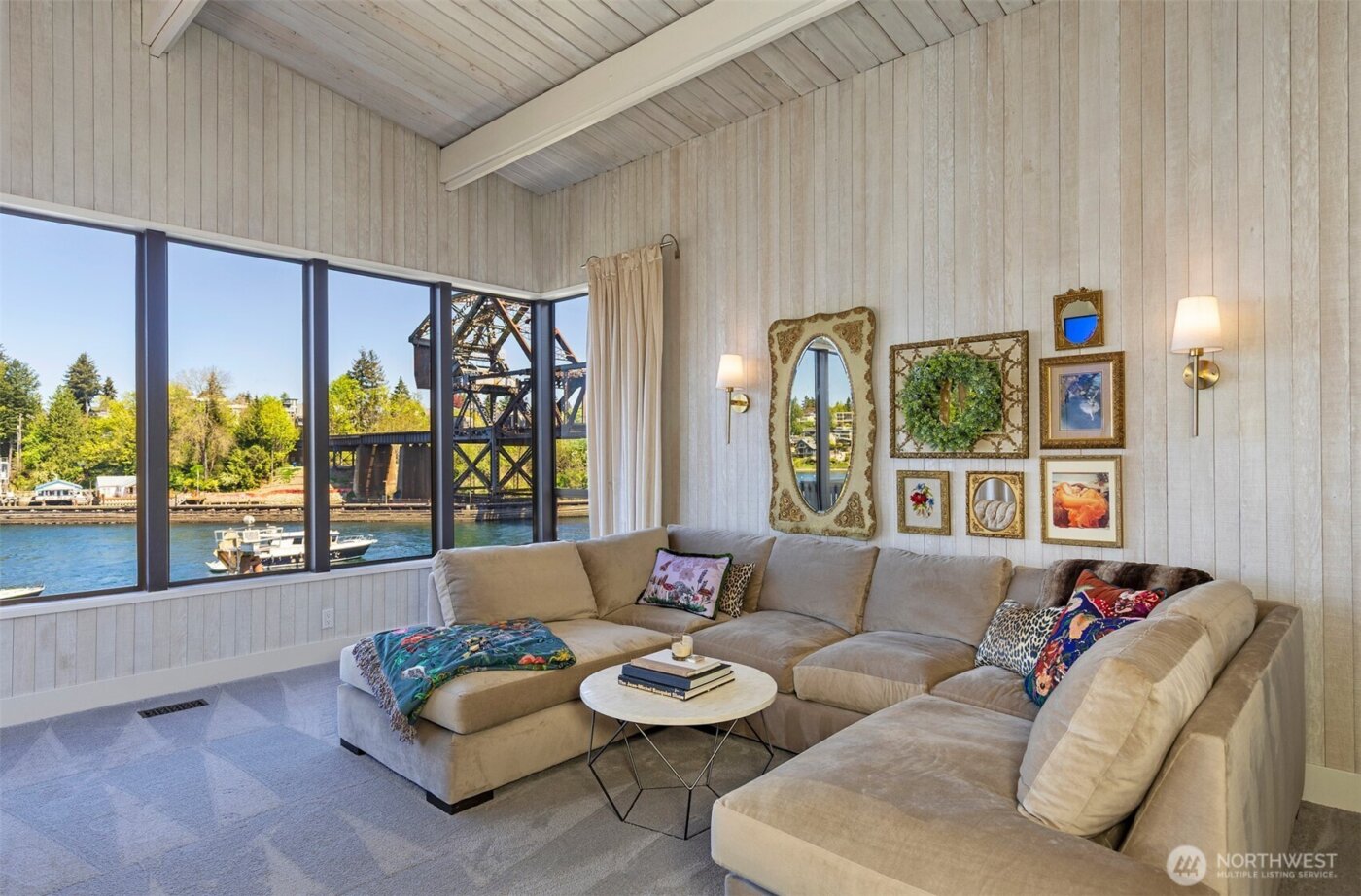 3510 W Commodore Way , Seattle, WA 98199