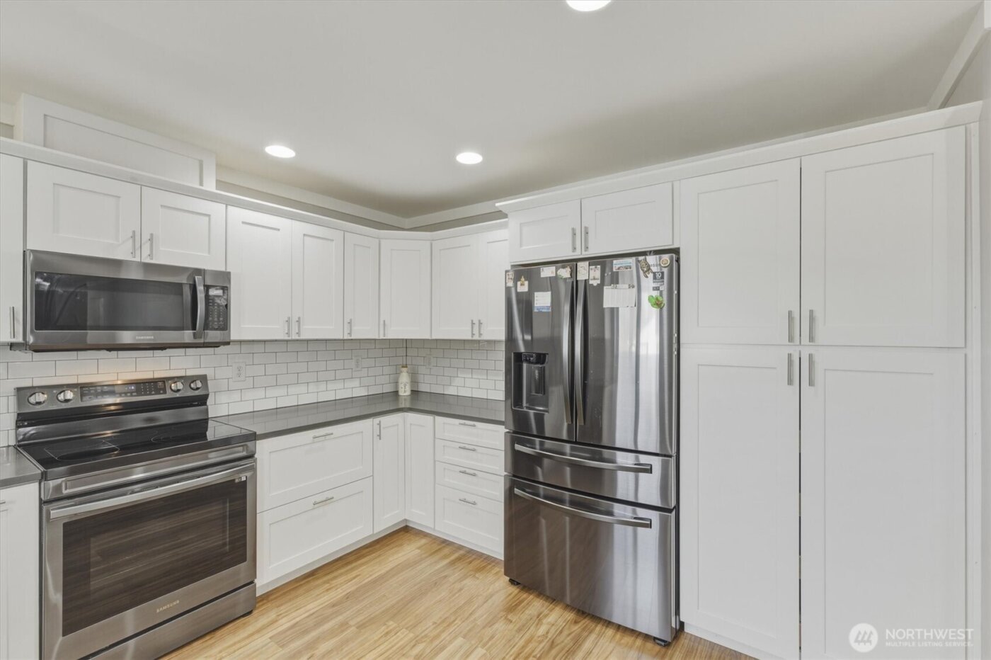 232 Shoreview Drive , Kelso, WA 98626