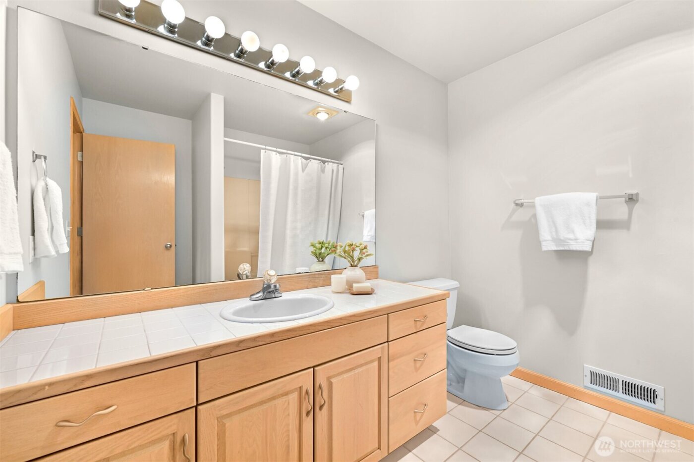 5520 Canvasback Road , Blaine, WA 98230