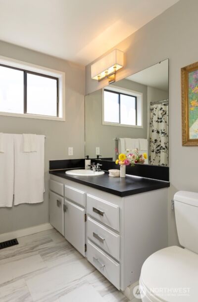 3510 W Commodore Way , Seattle, WA 98199 - Photo 14