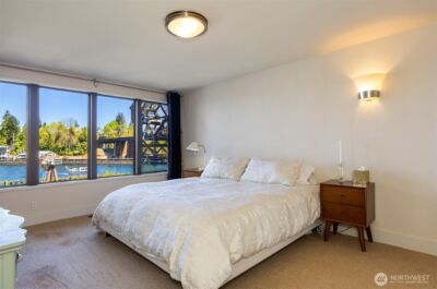 3510 W Commodore Way , Seattle, WA 98199 - Photo 24