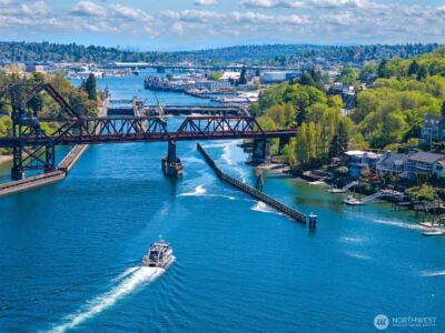 3510 W Commodore Way , Seattle, WA 98199 - Photo 35