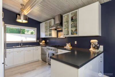 3510 W Commodore Way , Seattle, WA 98199 - Photo 7