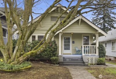 907 NW 61st Street , Seattle, WA 98107