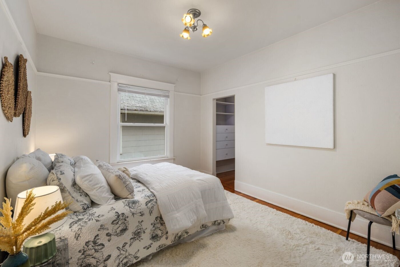 907 NW 61st Street , Seattle, WA 98107