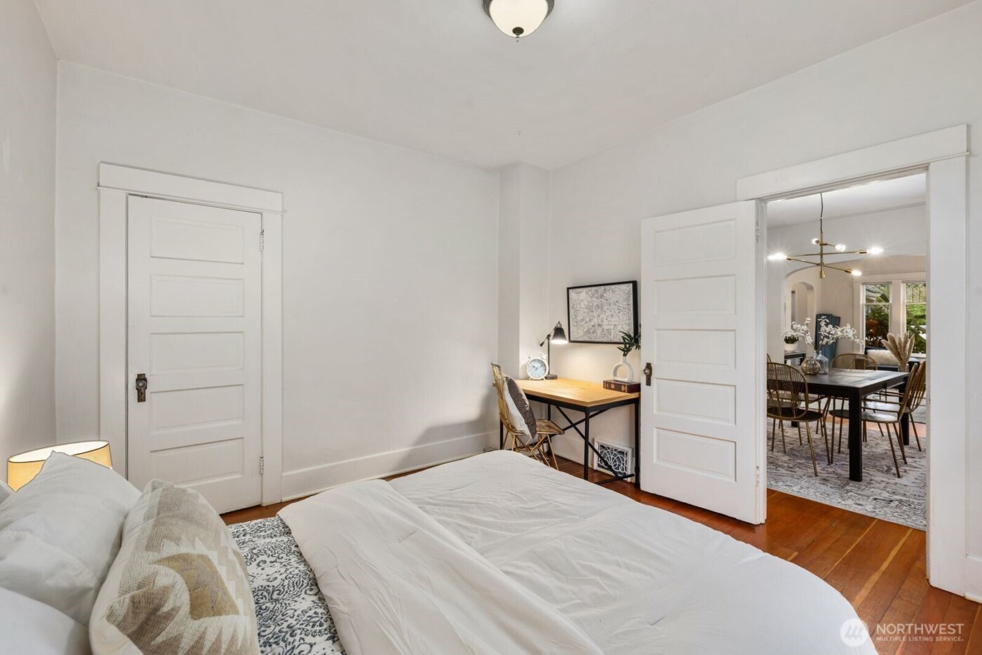 907 NW 61st Street , Seattle, WA 98107