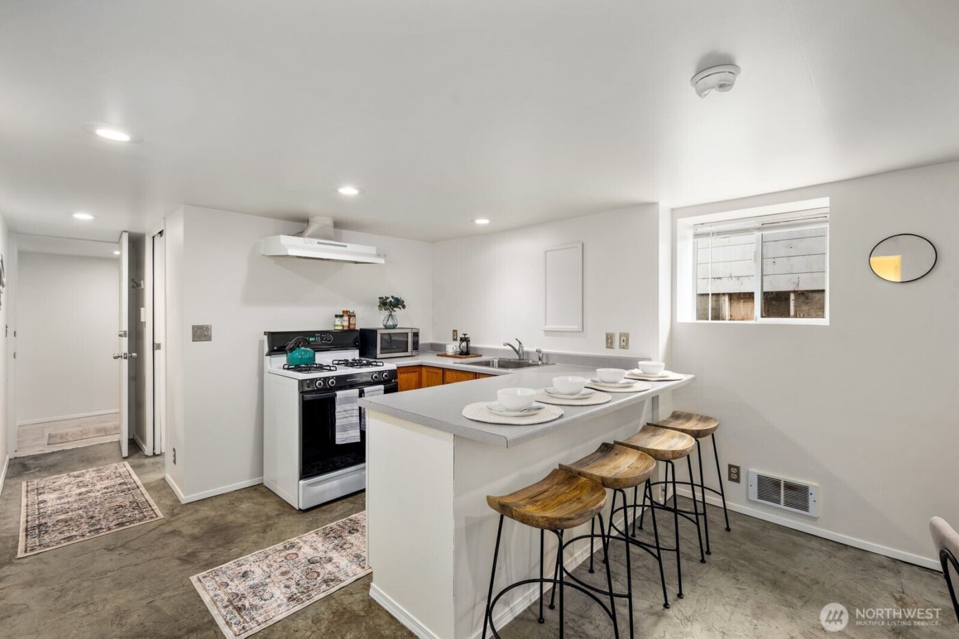 907 NW 61st Street , Seattle, WA 98107