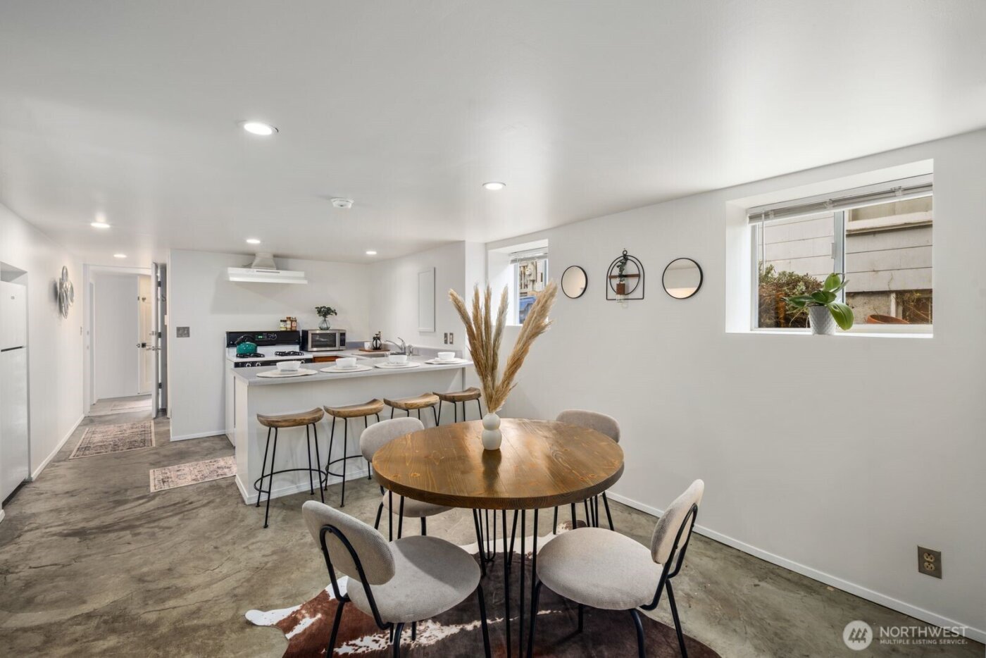 907 NW 61st Street , Seattle, WA 98107