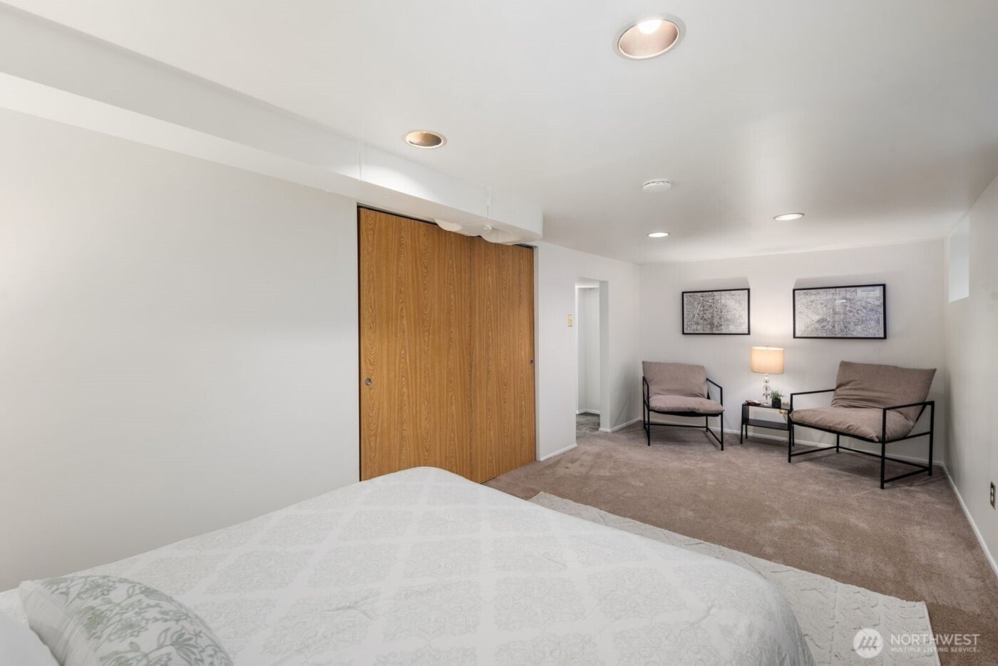 907 NW 61st Street , Seattle, WA 98107