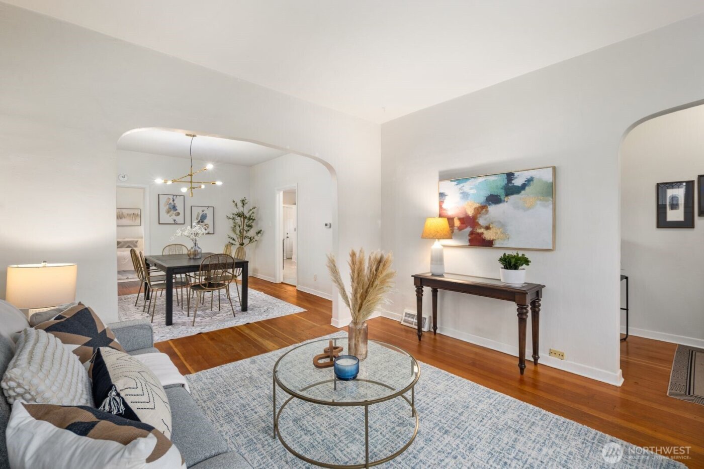 907 NW 61st Street , Seattle, WA 98107