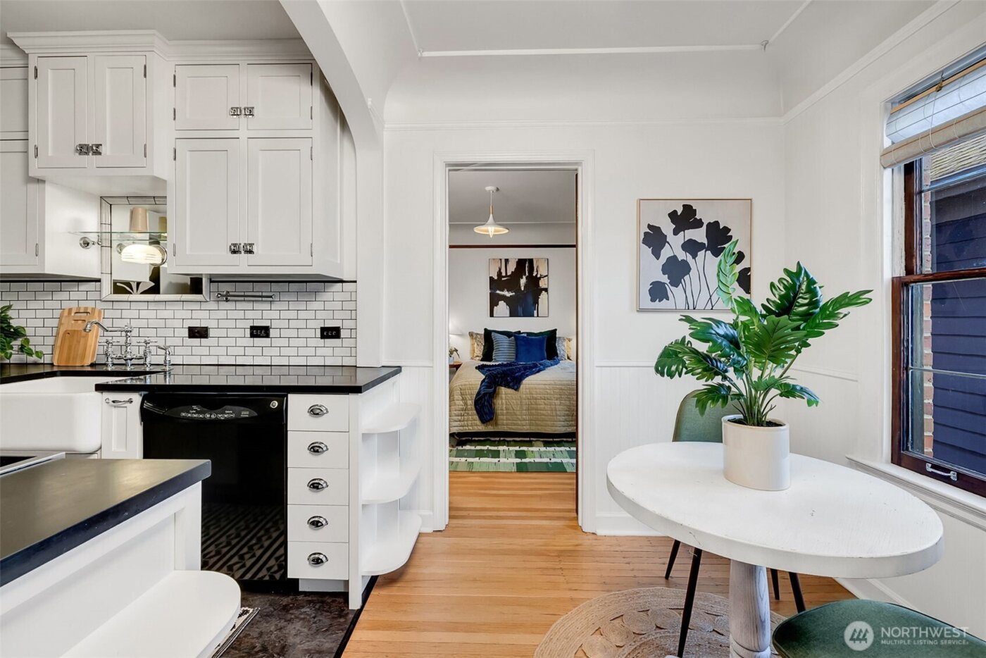 1120 17th Avenue #204, Seattle, WA 98122