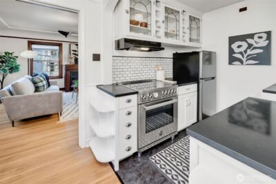 1120 17th Avenue #204, Seattle, WA 98122 - Photo 19