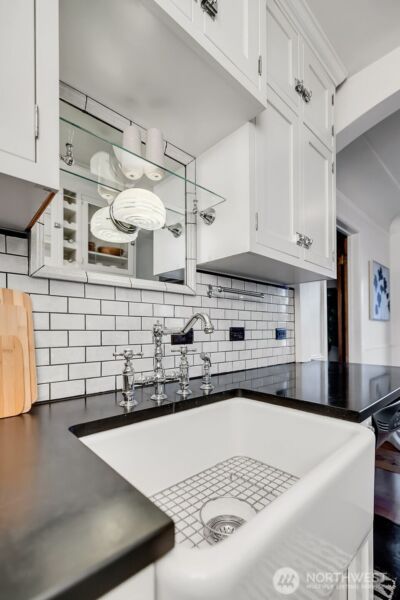 1120 17th Avenue #204, Seattle, WA 98122 - Photo 23