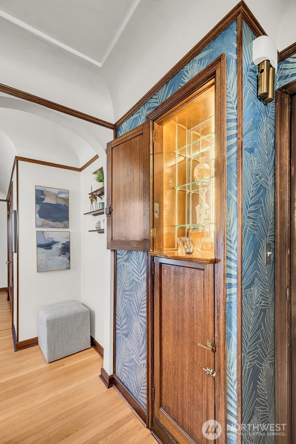 1120 17th Avenue #204, Seattle, WA 98122