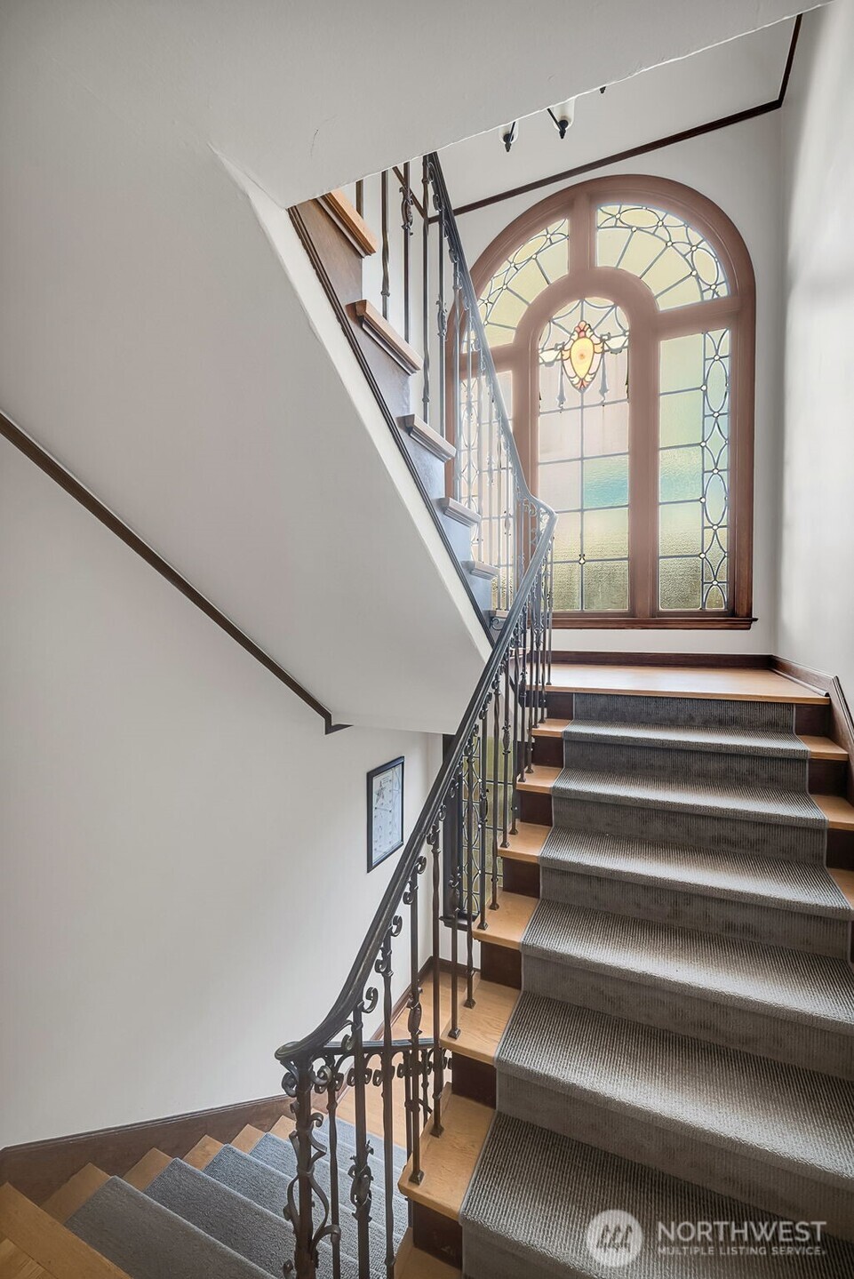 1120 17th Avenue #204, Seattle, WA 98122