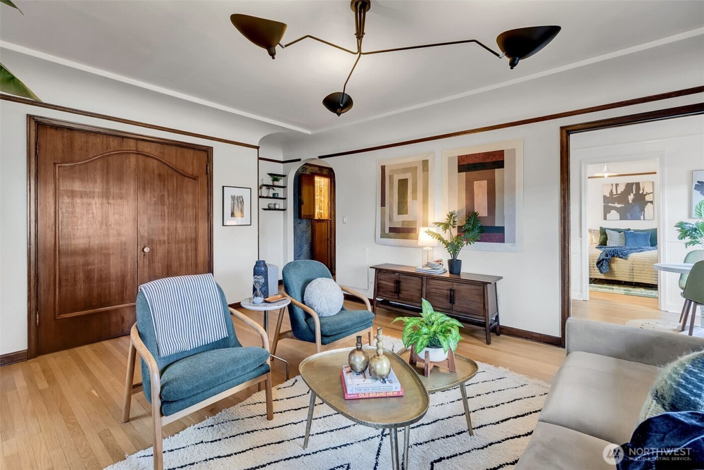 1120 17th Avenue #204, Seattle, WA 98122