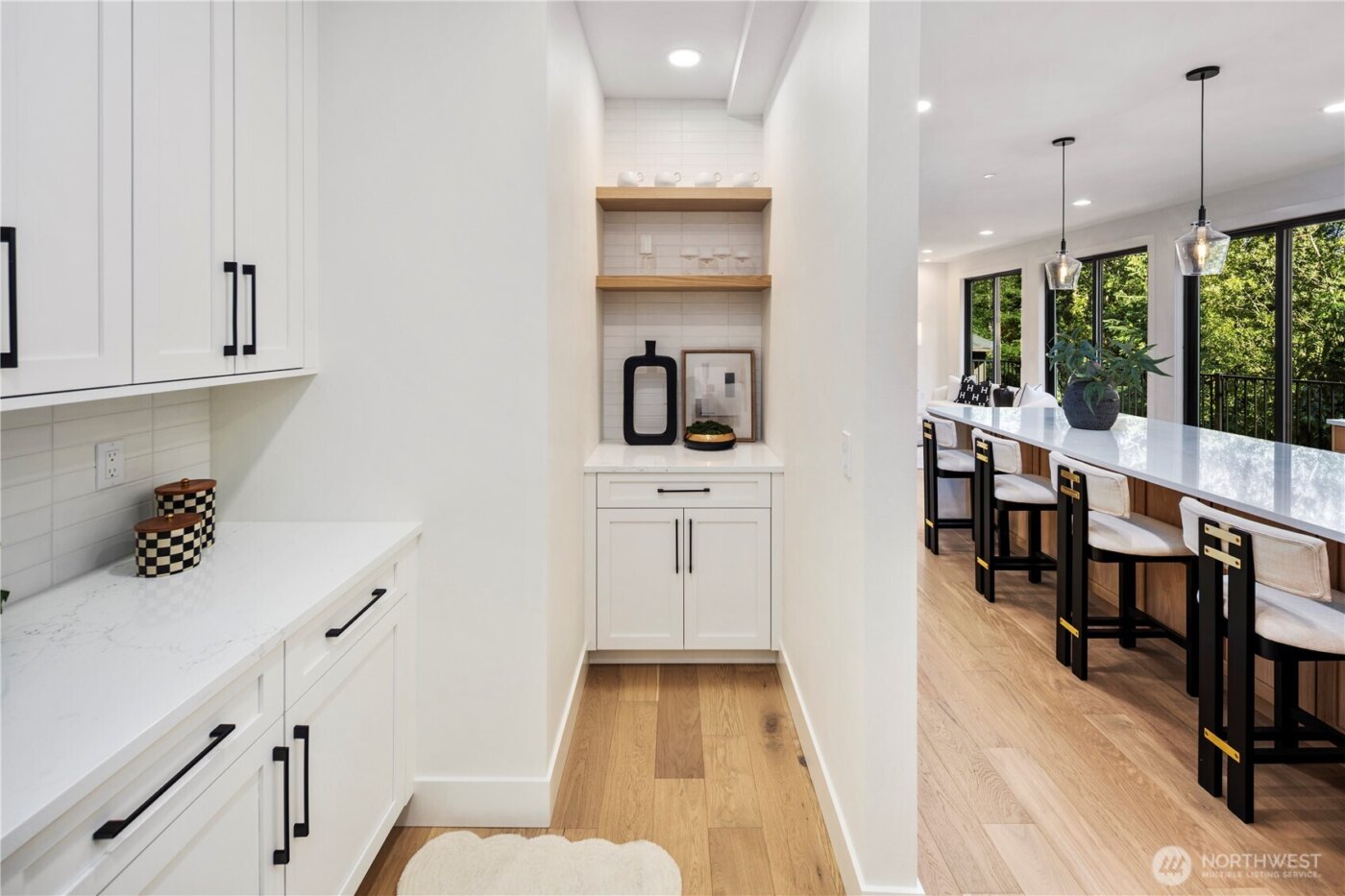 19926 68th Avenue NE, Kenmore, WA 98028