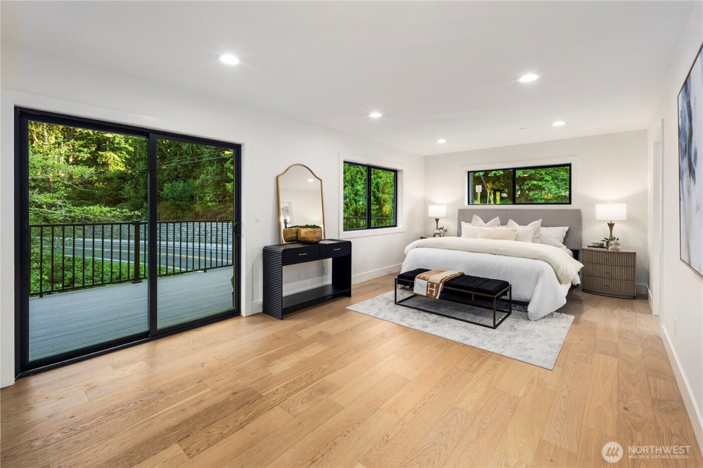 19926 68th Avenue NE, Kenmore, WA 98028