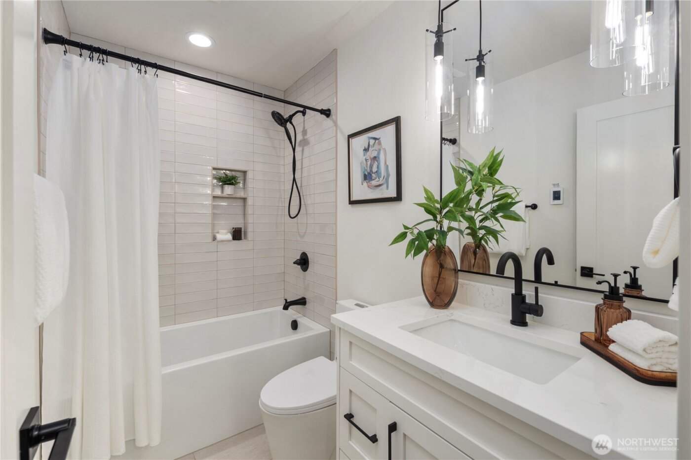 19926 68th Avenue NE, Kenmore, WA 98028