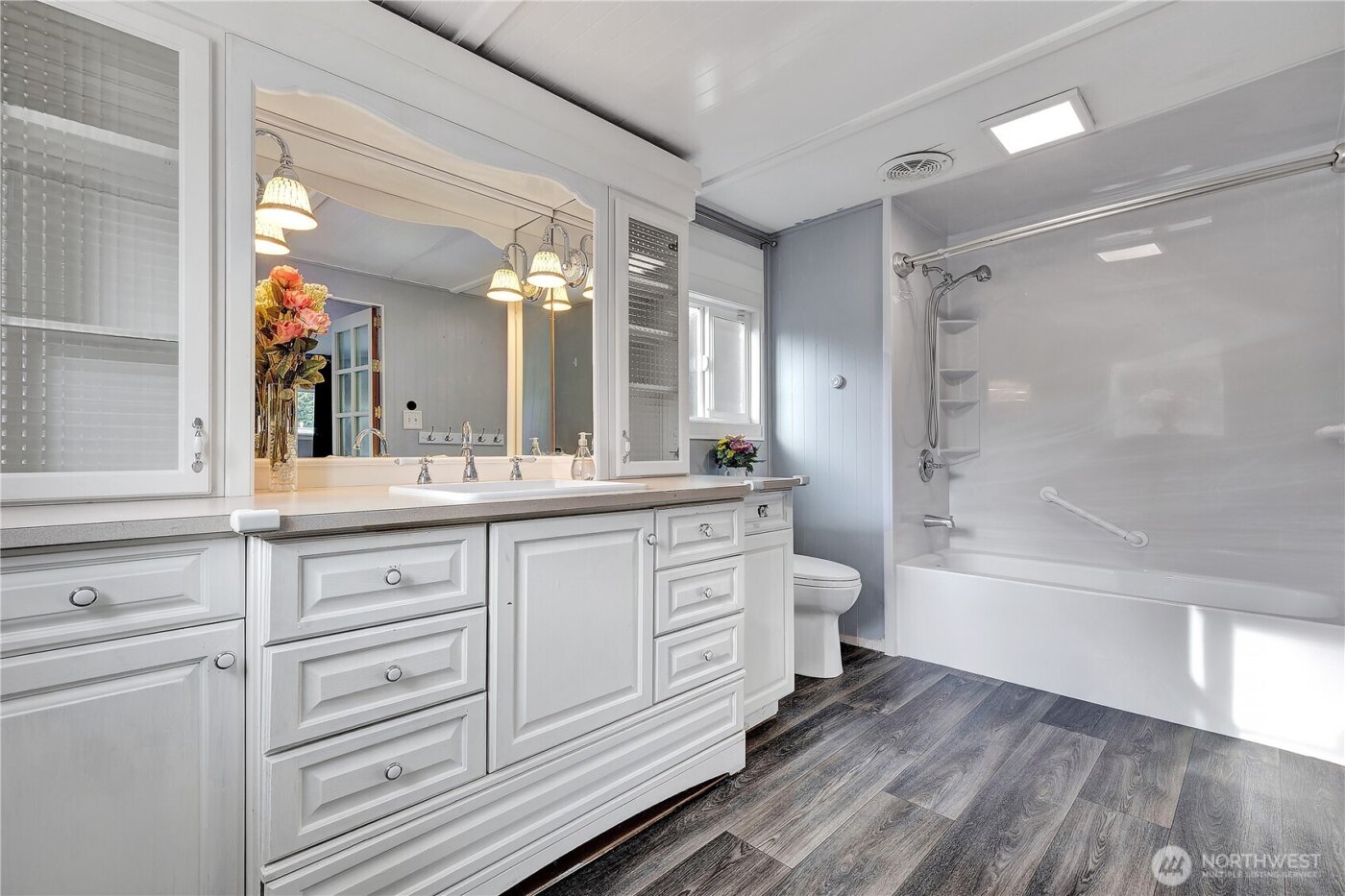 18425 NE 95th Street #95, Redmond, WA 98052