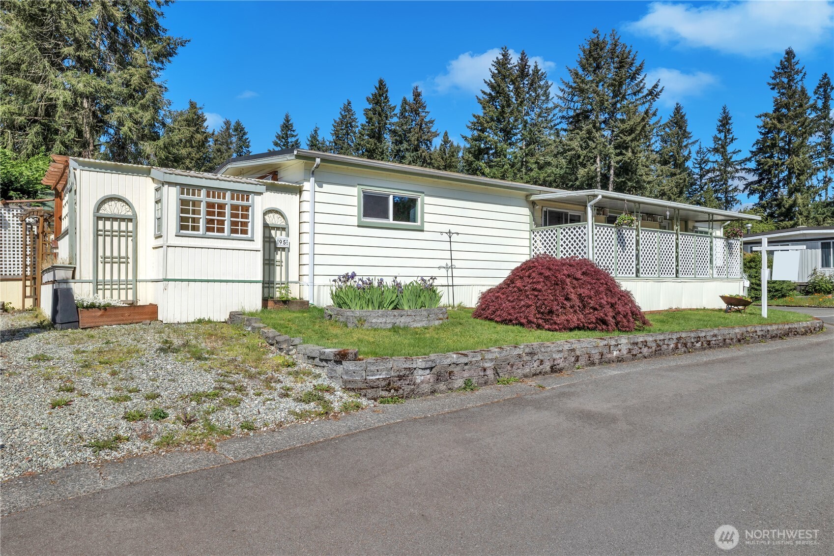 18425 NE 95th Street #95, Redmond, WA 98052