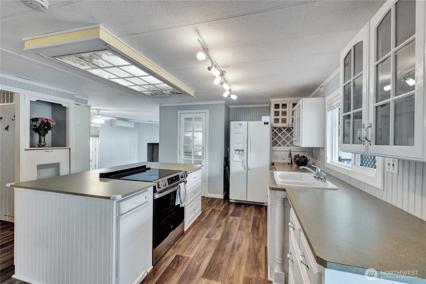 18425 NE 95th Street #95, Redmond, WA 98052