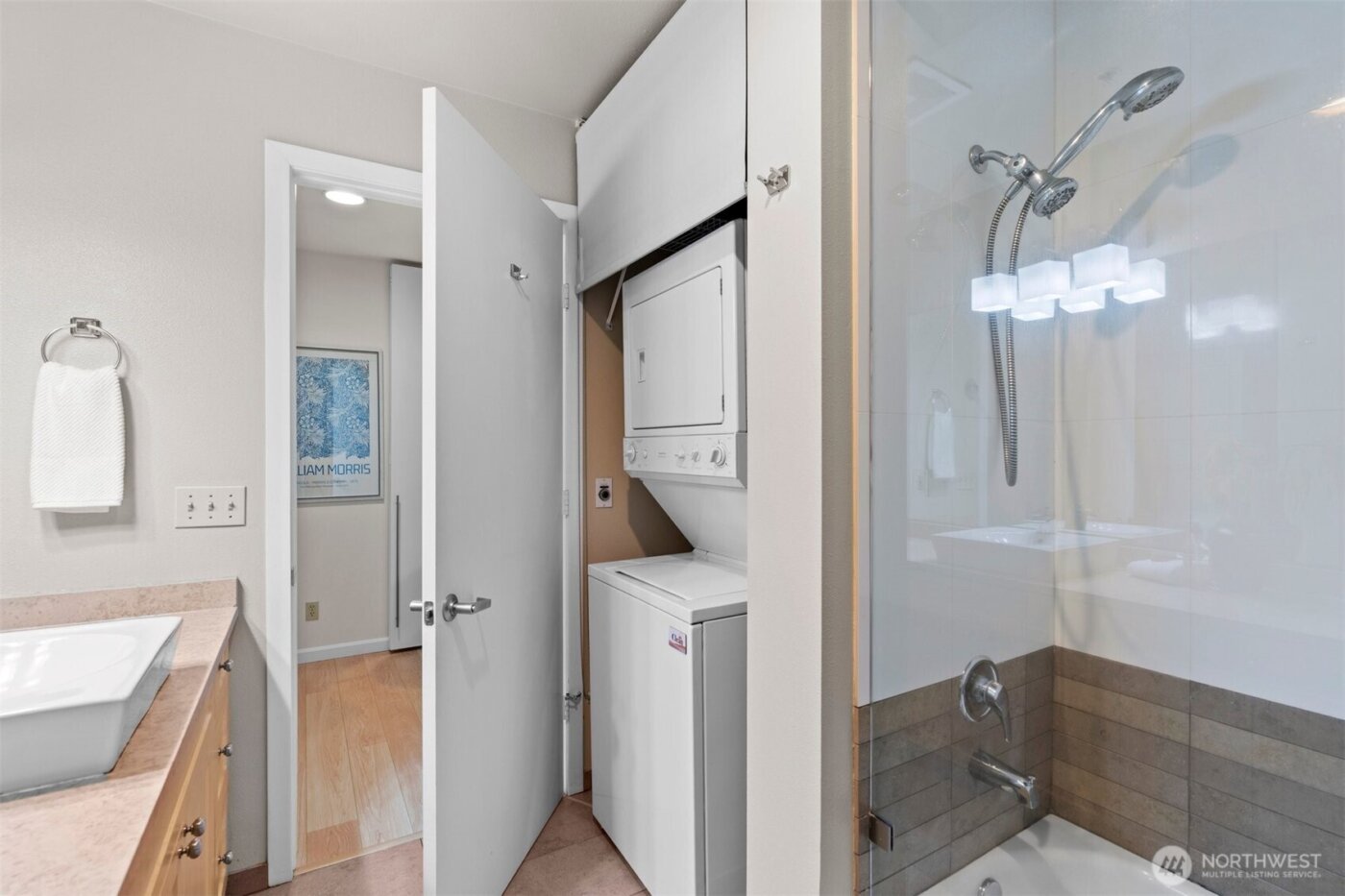 2717 Western Avenue #624, Seattle, WA 98121