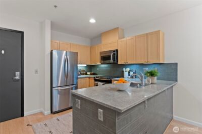 2717 Western Avenue #624, Seattle, WA 98121 - Photo 5