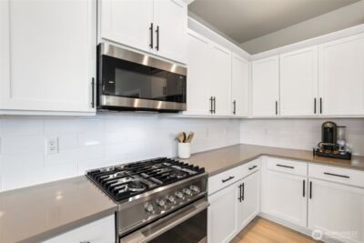 10445 11th Street E, Edgewood, WA 98372 - Photo 11