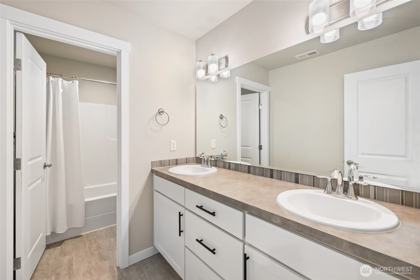 10445 11th Street E, Edgewood, WA 98372