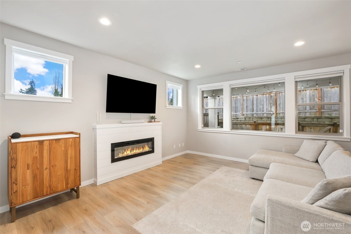 10445 11th Street E, Edgewood, WA 98372